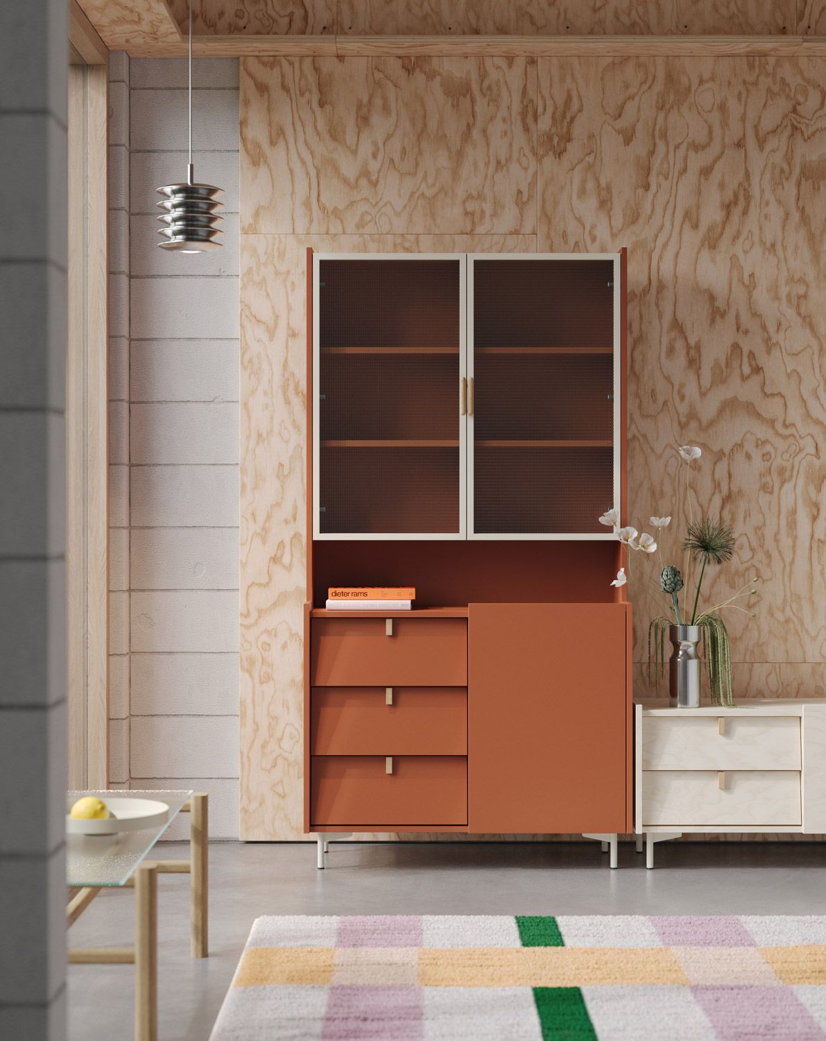 Dulap SKRA SKR36
Culoare: Fiery Terracotta
Picior: Milky Way
Mâner cadru: Stejar Cigar
Culoarea ramei: Milky Way
Mâner sertar: Stejar Wedge
