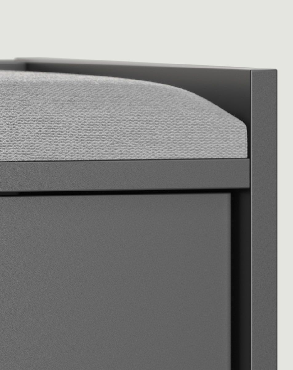 Dulap pentru pantofi cu scaun SIGI SBG1
Culoare: Diamond Grey
Culoare tapițerie: Cypress 02